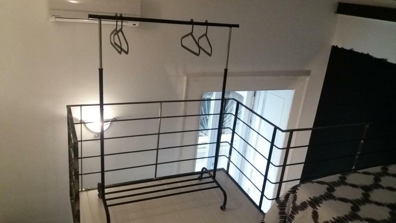 蒙特卡瓦里奥41号住宿加早餐旅馆 那不勒斯 外观 照片
